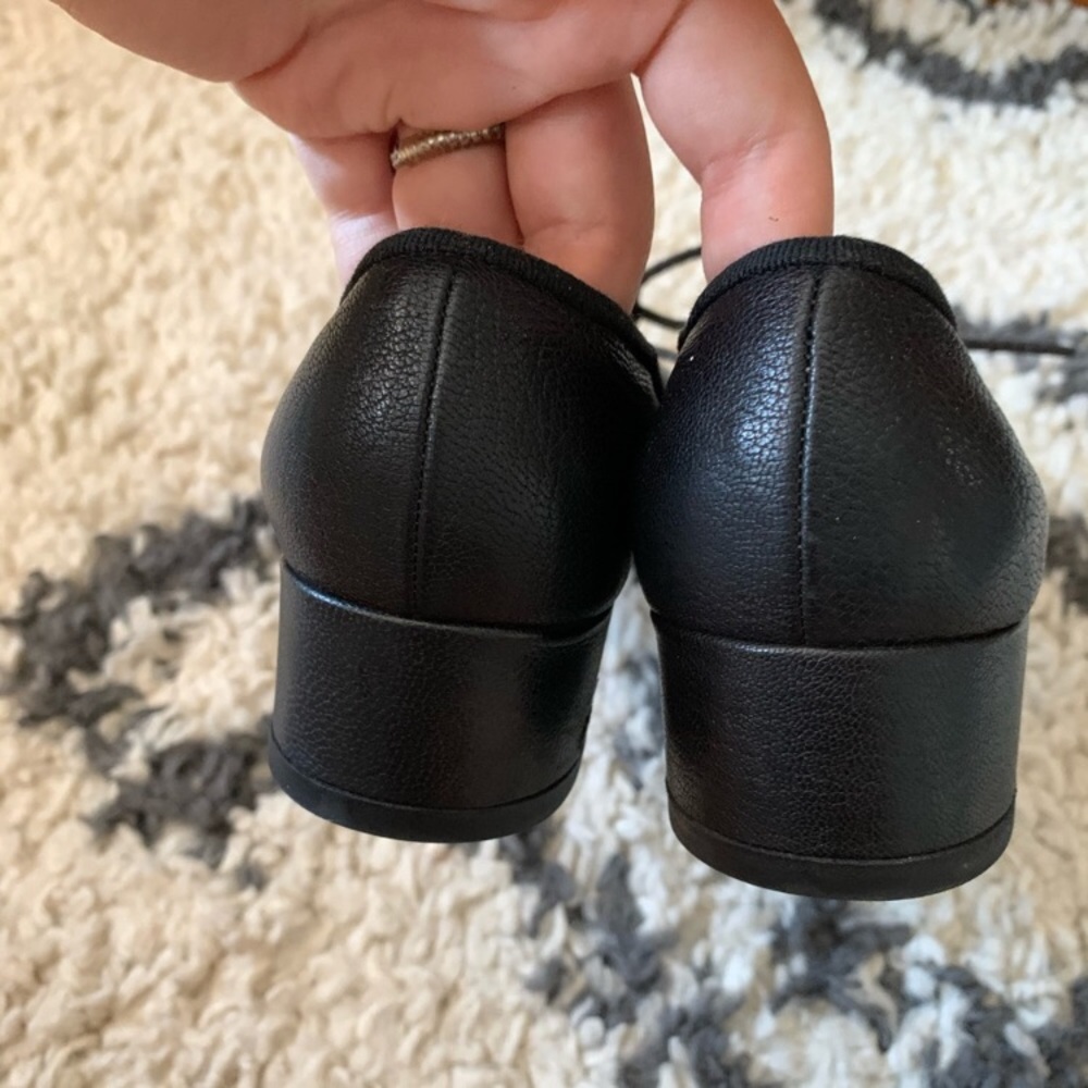 Vintage Chloé black leather lace up heels - Picture 5 of 9